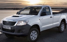 HILUX Enkelhytt manuella växellåda
