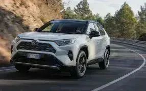 RAV 4 och RAV 4 Hybrid 5 dörrar