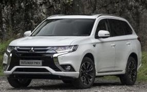 OUTLANDER PHEV 5 sittplatser