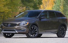 V60 CROSS COUNTRY