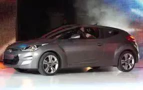VELOSTER