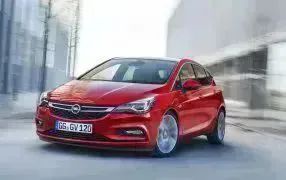 ASTRA K - sedan / 3 nackstöd bak