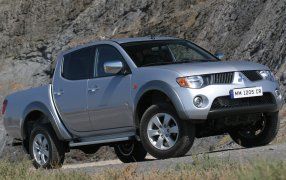L200 - 4 dörrar dubbelhytt