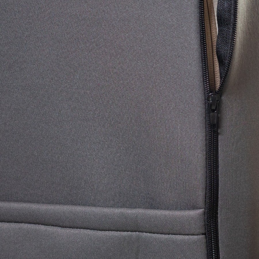 Zoom TI9-140-1.jpg